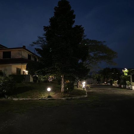 Apartamento Al Rifugio Montecorvino Pugliano Exterior foto