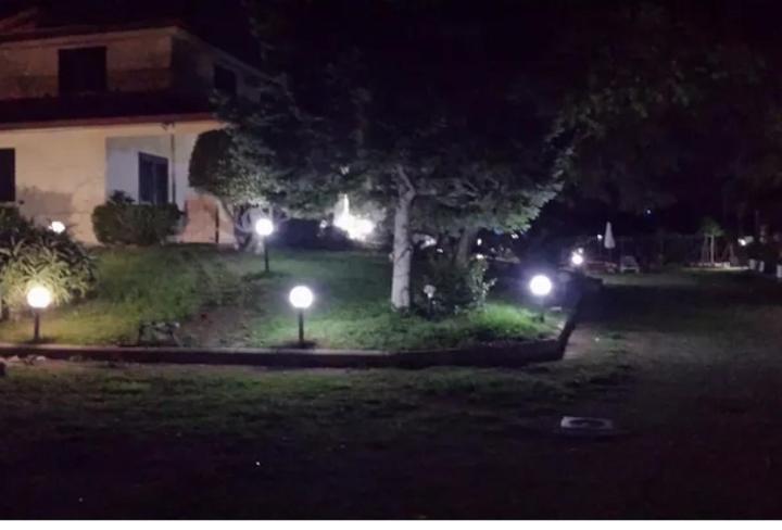 Apartamento Al Rifugio Montecorvino Pugliano Exterior foto