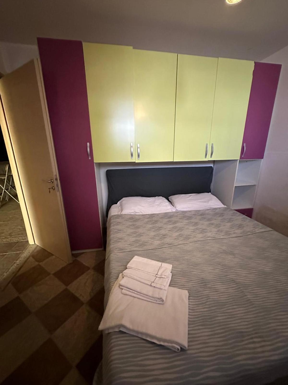Apartamento Al Rifugio Montecorvino Pugliano Exterior foto